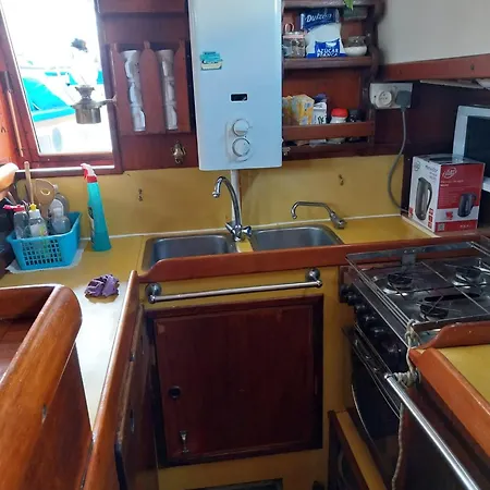 Marina Oasis, Your Boatel Πλωτό κατάλυμα Puerto Calero